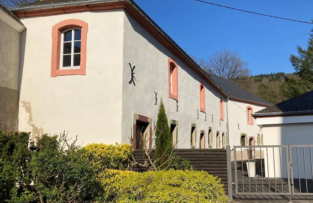 Hotel Burg Bollendorf-1